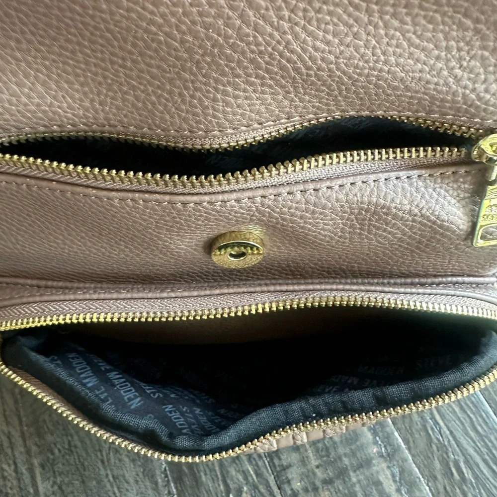 Steve Madden Tan Backpack - Picture 4 of 8